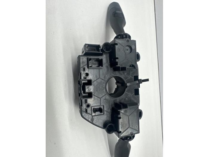 Interruptor combinado columna de dirección de un BMW 2 serie Active Tourer (F45) 218i 1.5 TwinPower Turbo 12V 2016