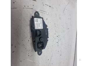 Used Heater resistor BMW 2 serie Active Tourer (F45) 218i 1.5 TwinPower Turbo 12V Price € 40,00 Margin scheme offered by de Nollen autorecycling