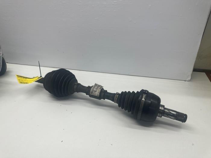 Front drive shaft, left from a Volvo S40 (VS)  2001