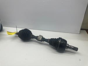 Used Front drive shaft, left Volvo S40 (VS) Price € 50,00 Margin scheme offered by de Nollen autorecycling