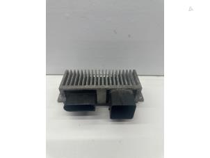 Used Cooling fin relay Renault Master IV (FV) 2.3 dCi 125 16V FWD Price € 20,00 Margin scheme offered by de Nollen autorecycling