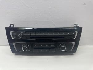 Used Radio CD player BMW 1 serie (F20) 118d 2.0 16V Price € 150,00 Margin scheme offered by de Nollen autorecycling