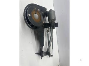 Used Wiper motor + mechanism Ford Fusion 1.4 16V Price € 50,00 Margin scheme offered by de Nollen autorecycling