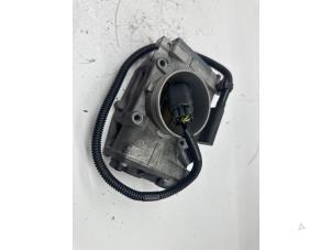 Used Throttle body Volvo V70 (SW) 2.4 20V 140 Price on request offered by de Nollen autorecycling
