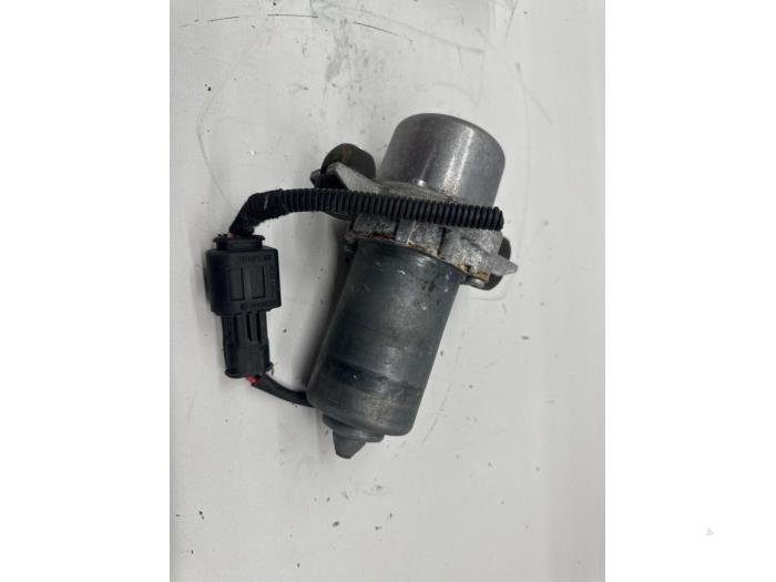 Begagnade Vattenpump BMW i3 (I01) i3 Pris € 180,00 Marginaltabell erbjuds av autodemontage denollen