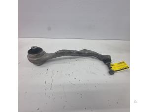 Used Front wishbone, right BMW 1 serie (F20) 118d 2.0 16V Price € 50,00 Margin scheme offered by de Nollen autorecycling