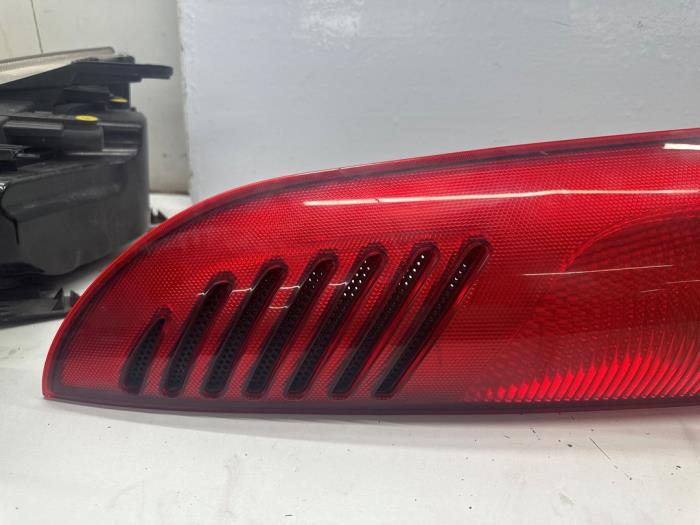 Taillight, right from a Mercedes-Benz Vaneo (W414) 1.6 2003