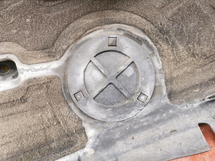Caja de rueda de un BMW i3 (I01) i3 2018