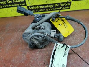 Used Rear brake calliper, left BMW i3 (I01) i3 Price on request offered by de Nollen autorecycling