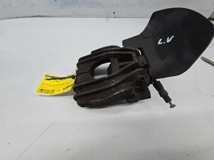 Gebrauchte Bremszange links vorne Volkswagen Lupo (6X1) 1.2 TDI 3L Preis € 40,00 Margenregelung angeboten von autodemontage denollen