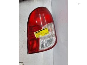 Used Taillight, right Kia Carens I 1.8i 16V Price € 35,00 Margin scheme offered by de Nollen autorecycling