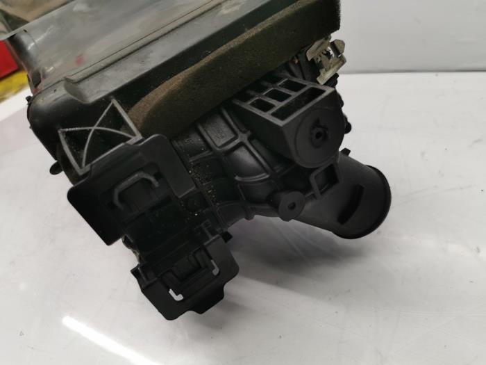 Intercooler d'un Ford Focus 3 1.0 Ti-VCT EcoBoost 12V 125 2013