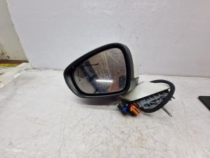 Used Wing mirror, left Peugeot 508 (8D) 1.6 THP 16V Price € 120,00 Margin scheme offered by de Nollen autorecycling