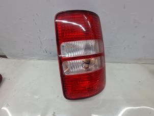 Used Taillight, right Volkswagen Caddy III (2KA,2KH,2CA,2CH) 1.6 TDI 16V Price € 29,95 Margin scheme offered by de Nollen autorecycling