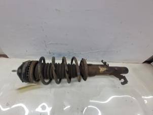Used Front shock absorber rod, left Ford Fusion 1.6 16V Price € 45,00 Margin scheme offered by de Nollen autorecycling