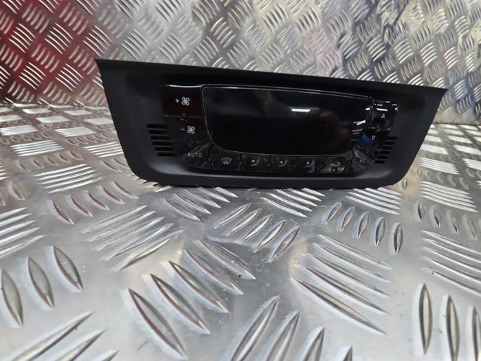 Używane Panel climatronic Seat Ibiza ST (6J8) 1.2 TDI Ecomotive Cena € 49,95 Procedura marży oferowane przez autodemontage denollen