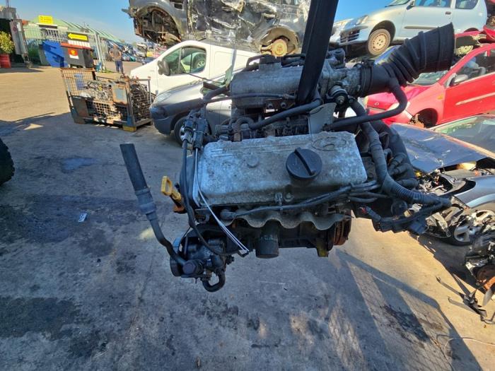 Używane Silnik Hyundai Getz 1.1i 12V Cena € 350,00 Procedura marży oferowane przez autodemontage denollen