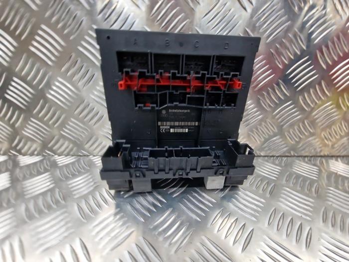 Used Body control computer Volkswagen Caddy III (2KA,2KH,2CA,2CH) 2.0 SDI Price € 49,95 Margin scheme offered by autodemontage denollen