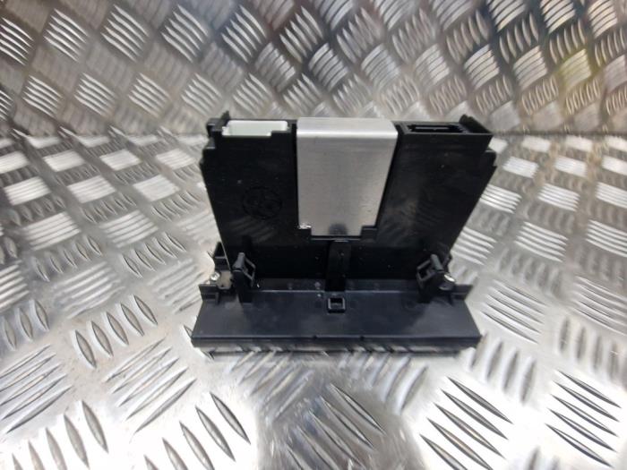 Begagnade Innerdisplay Volvo V50 (MW) 2.4 20V Pris € 24,95 Marginaltabell erbjuds av autodemontage denollen