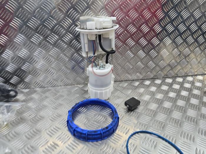 Usagé Pompe d'injection Citroen C1 1.0 12V VVT-i Prix € 50,00 Règlement à la marge proposé par autodemontage denollen