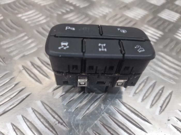 Usados Interruptor Ford Ranger 2.0 EcoBlue 16V 4x4 Precio € 30,00 Norma de margen ofrecido por autodemontage denollen