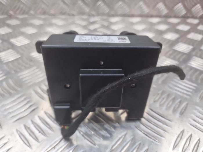 Usagé Panneau de commandes navigation Mini Mini (R56) 1.6 16V Cooper Prix € 49,95 Règlement à la marge proposé par autodemontage denollen