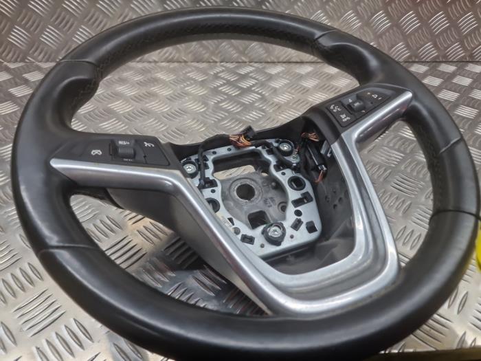 Używane Kierownica Opel Insignia 1.8 16V Ecotec Cena € 50,00 Procedura marży oferowane przez autodemontage denollen