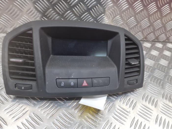 Begagnade Innerdisplay Opel Insignia 1.8 16V Ecotec Pris € 100,00 Marginaltabell erbjuds av autodemontage denollen