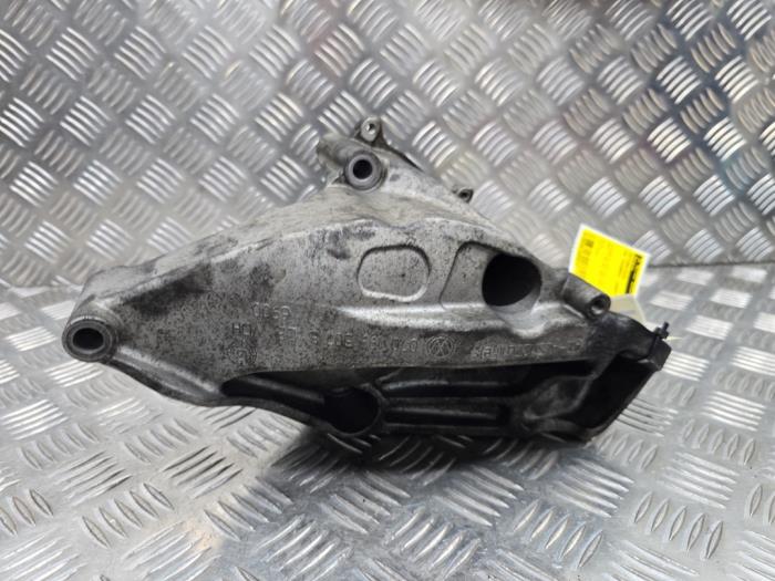 Used Engine mount Volkswagen Touareg (7LA/7L6) 2.5 TDI R5 Price € 50,00 Margin scheme offered by autodemontage denollen