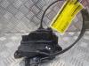 Serrure portière mécanique 4portes avant gauche d'un Renault Clio III (BR/CR), 2005 / 2014 1.4 16V, Berline avec hayon arrière, Essence, 1.390cc, 72kW (98pk), FWD, K4J780, 2005-06 / 2012-12, BR0A; BR1A; CR0A; CR1A; BRCA; CRCA 2007