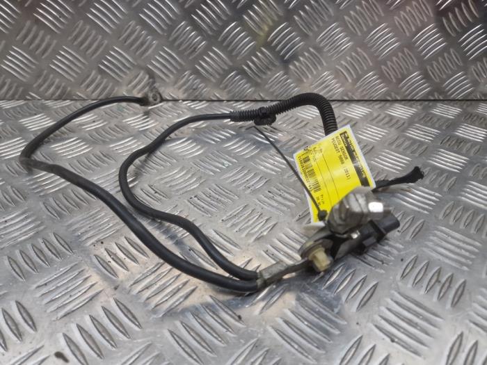 Begagnade Batterisensor Peugeot 5008 I (0A/0E) 1.6 THP 16V Pris € 39,95 Marginaltabell erbjuds av autodemontage denollen