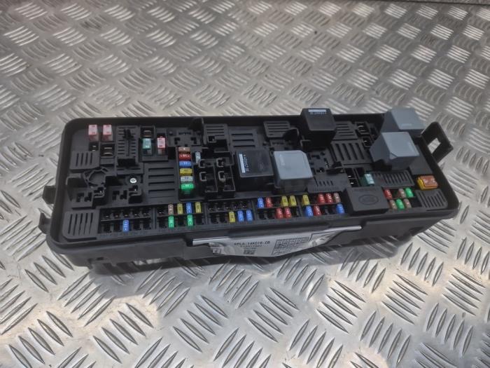 Fuse box Landrover Range Rover Sport 3.0 SDV6 - JPLA14N030AC
