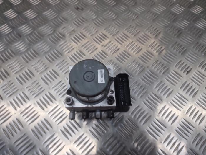 Gebrauchte ABS Pumpe Chevrolet Spark (M300) 1.0 16V Bifuel Preis € 71,00 Margenregelung angeboten von autodemontage denollen