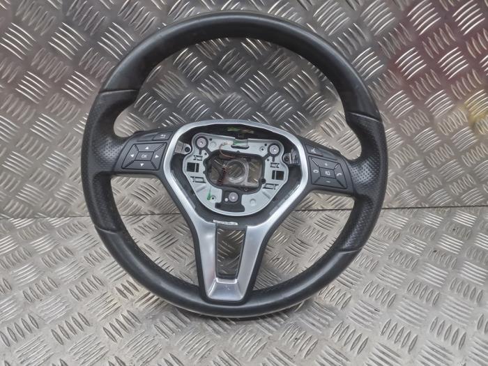 Używane Kierownica Mercedes GLA (156.9) 1.6 180 16V Cena € 125,00 Procedura marży oferowane przez autodemontage denollen