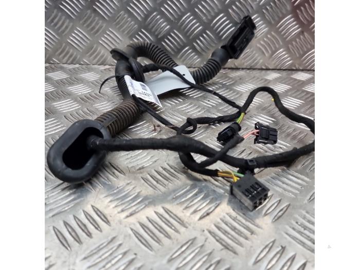 Begagnade Kablage Mercedes GLA (156.9) 1.6 180 16V Pris € 50,00 Marginaltabell erbjuds av autodemontage denollen