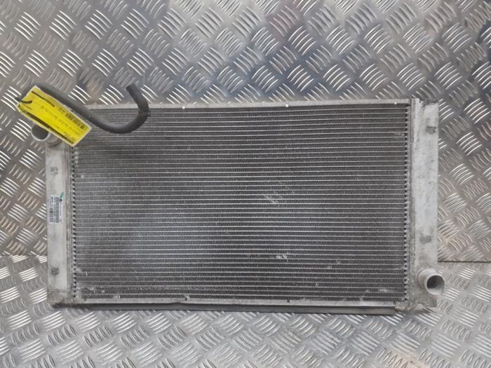 Usagé Radiateur Mini Mini (R56) 1.6 16V Cooper S Prix € 40,00 Règlement à la marge proposé par autodemontage denollen