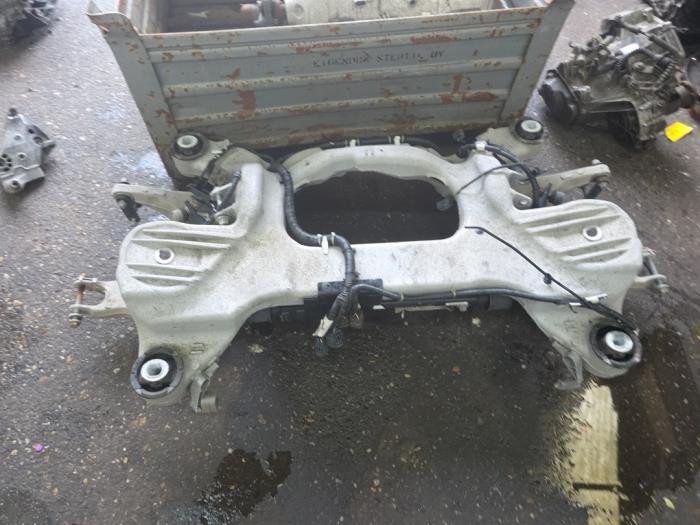 Used Subframe Landrover Range Rover Sport (LW) 3.0 SDV6 Price € 400,00 Margin scheme offered by autodemontage denollen