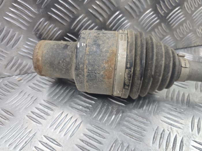 Drivaxel, höger fram från en Ford Ranger 2.0 EcoBlue 16V 4x4 2022