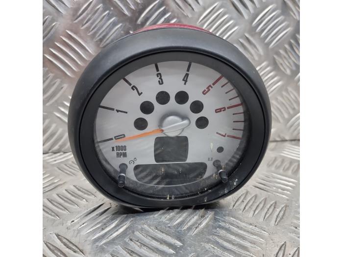 Używane Obrotomierz Mini Countryman (R60) 2.0 Cooper SD 16V Cena € 40,00 Procedura marży oferowane przez autodemontage denollen