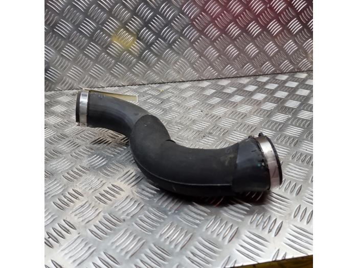 Gebrauchte Intercooler Schlauch Audi A4 (B8) 1.8 TFSI 16V Preis € 25,00 Margenregelung angeboten von autodemontage denollen