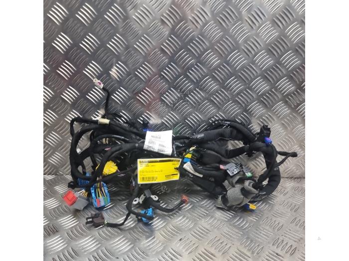 Begagnade Kablage Opel Corsa F (UB/UH/UP) 1.2 12V 75 Pris på förfrågan erbjuds av autodemontage denollen