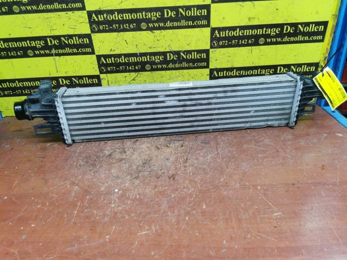 Usados Intercooler Opel Corsa F (UB/UH/UP) 1.2 Turbo 12V 100 Precio € 200,00 Norma de margen ofrecido por autodemontage denollen