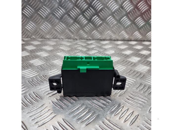 Begagnade PDC-modul Peugeot Expert (V1/VA/VB/VE/VF/VT/VY) 1.6 Blue HDi 95 16V Pris € 48,34 Inklusive moms erbjuds av autodemontage denollen