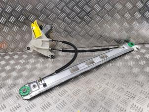 Usados Mecanismo de ventanilla de 2 puertas izquierda delante Renault Master III (JV) 2.3 Energy dCi 165 16V Precio € 151,25 IVA incluido ofrecido por de Nollen autorecycling