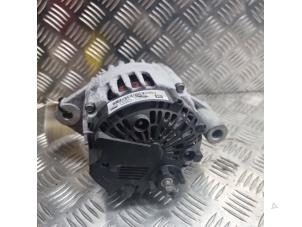 Dynamo från en Opel Astra J (PC6/PD6/PE6/PF6) 2.0 CDTI 16V 160 Ecotec 2015