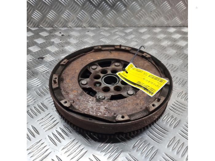 Gebrauchte Doppelte Masse Schwungrad Suzuki Swift (ZA/ZC/ZD1/2/3/9) 1.3 D 16V Preis € 125,00 Margenregelung angeboten von autodemontage denollen