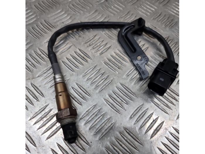 Lambda probe from a Opel Astra J (PC6/PD6/PE6/PF6) 2.0 CDTI 16V 160 Ecotec 2015