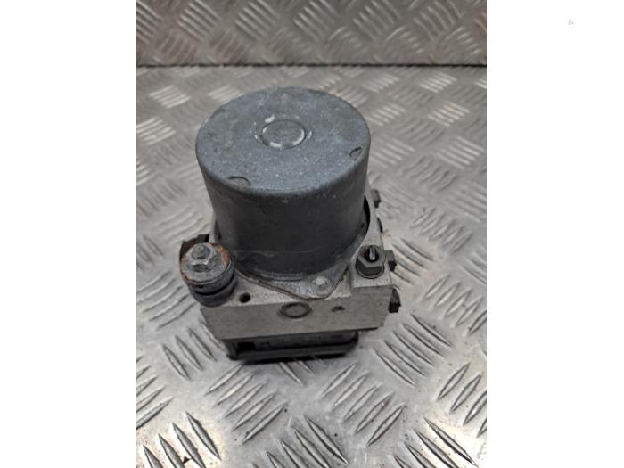 Begagnade ABS-pump Fiat Panda (169) 1.1 Fire Pris € 57,00 Marginaltabell erbjuds av autodemontage denollen