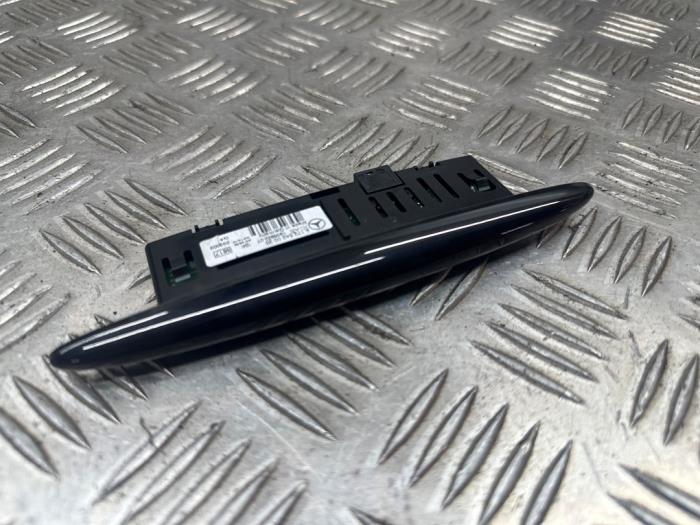 Begagnade PDC-panel Mercedes A (W176) 2.0 A-250 Turbo 16V Pris € 24,95 Marginaltabell erbjuds av autodemontage denollen