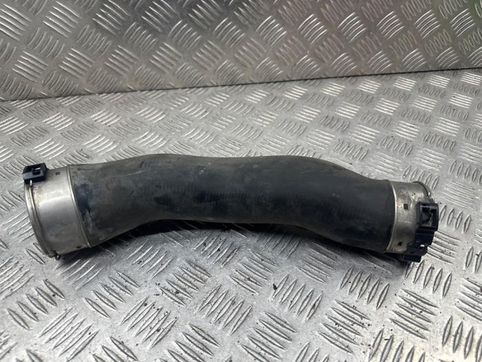 Gebrauchte Intercooler Schlauch BMW 3 serie Touring (F31) 318d 2.0 16V Preis auf Anfrage angeboten von autodemontage denollen